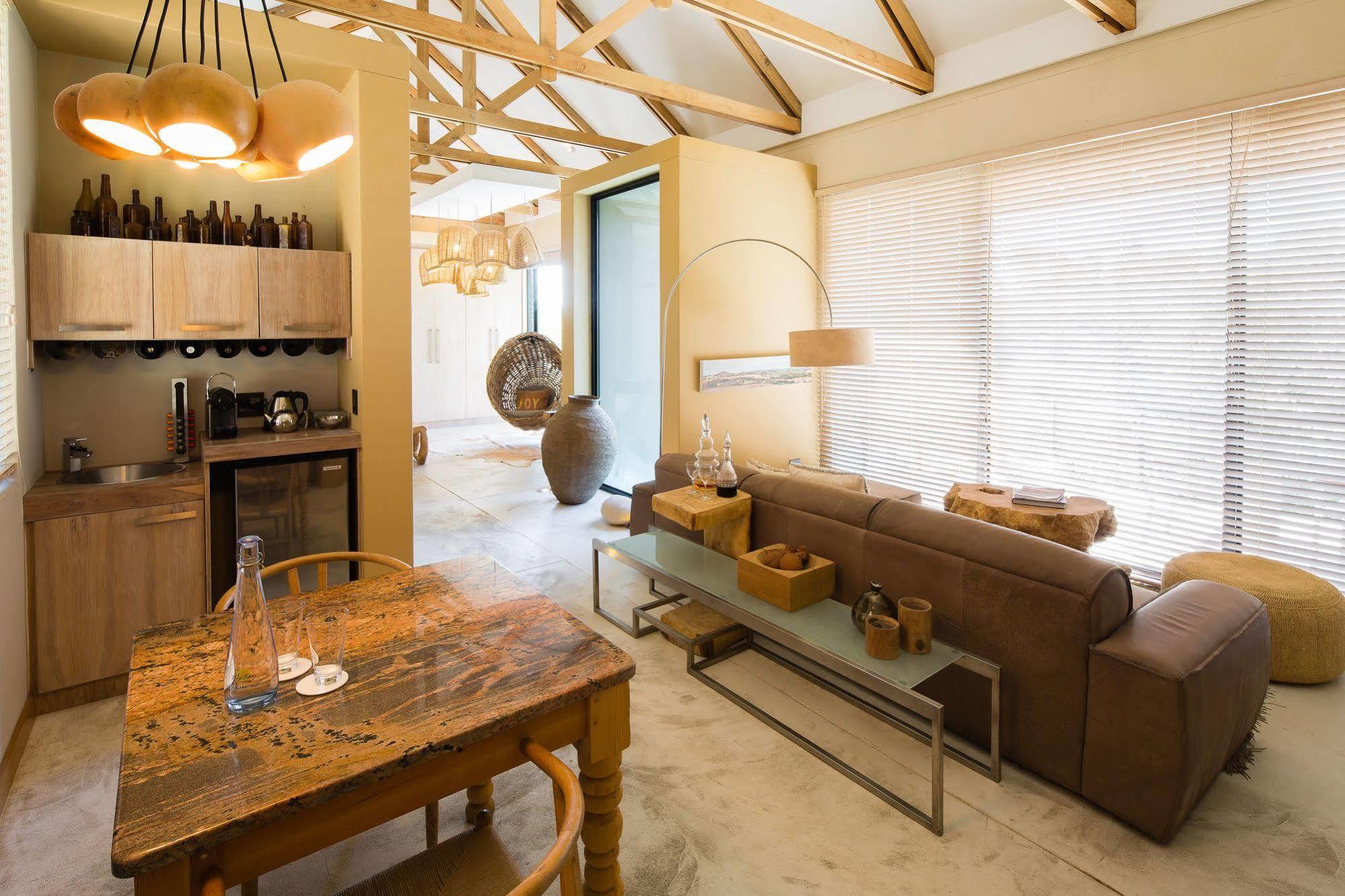 The Olive Exclusive All-Suite Hotel Windhoek Luaran gambar
