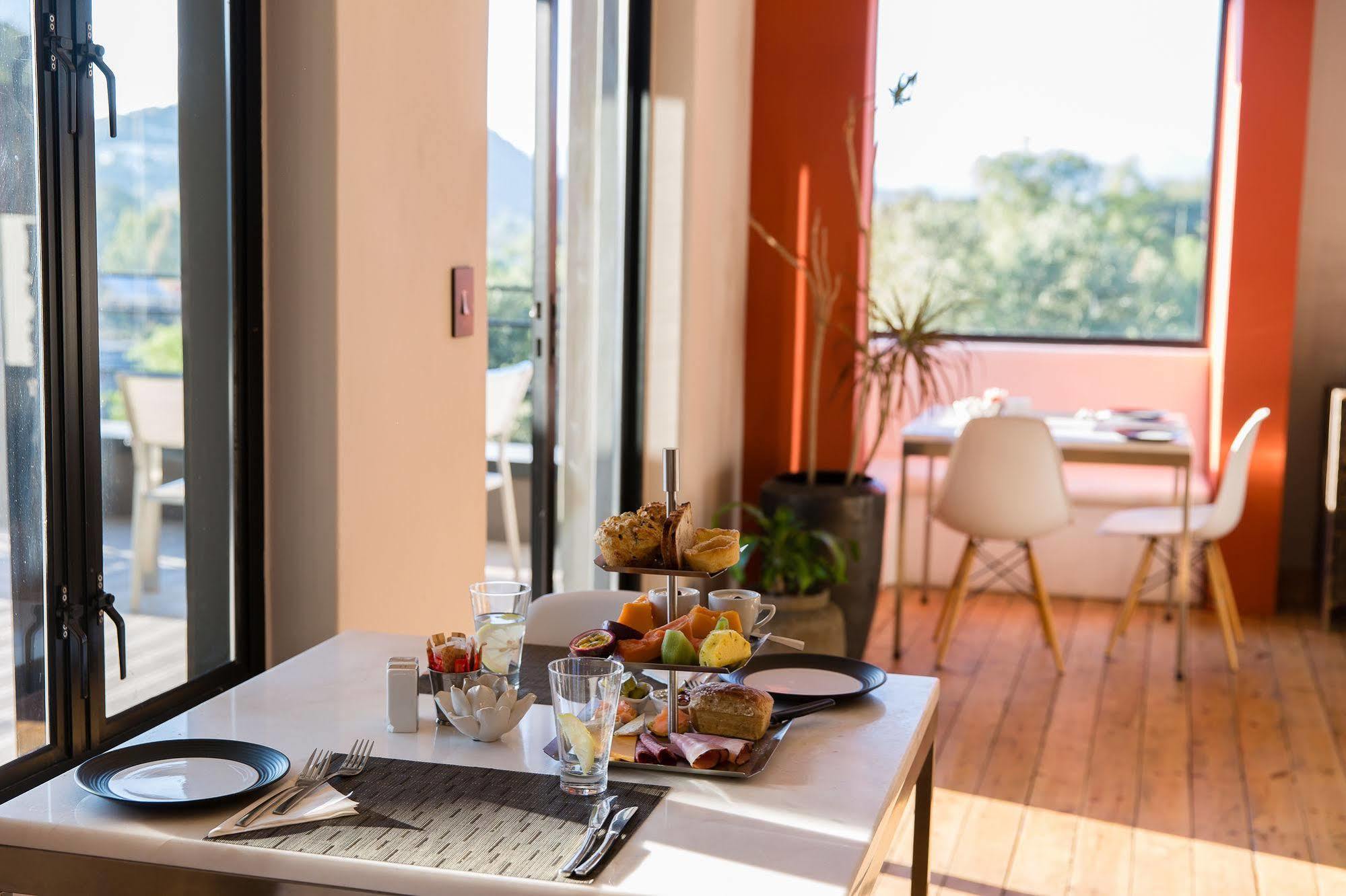 The Olive Exclusive All-Suite Hotel Windhoek Luaran gambar